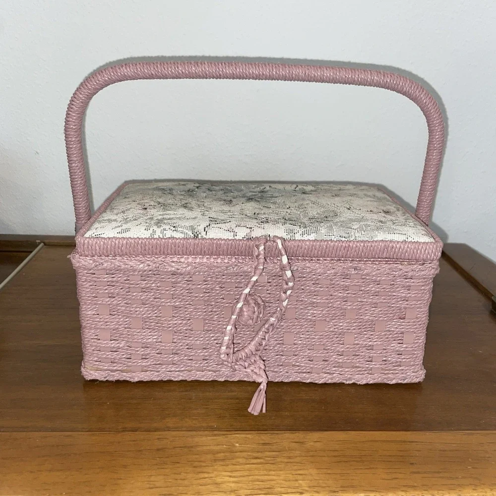 Small Sewing Basket‎ Floral Fabric 12